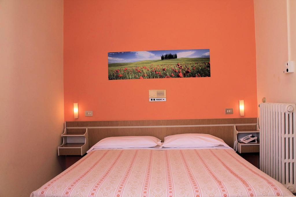 Hotel Saturno Chianciano Terme Exterior photo